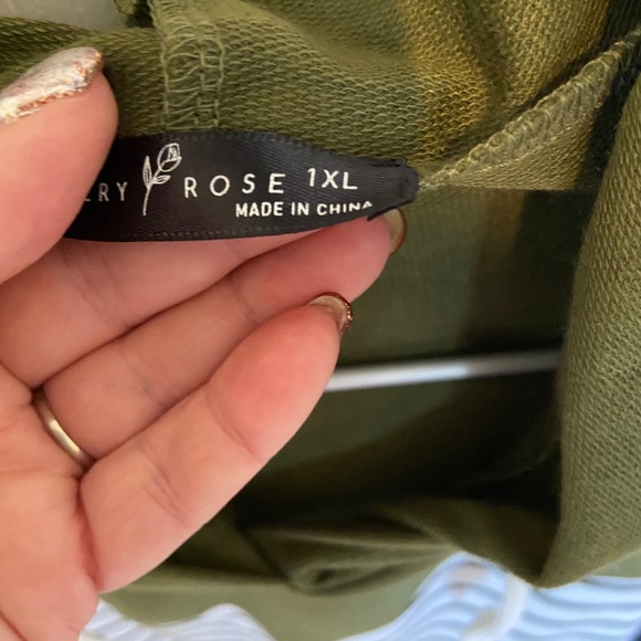 Shein hoodie - Picture 3 of 4